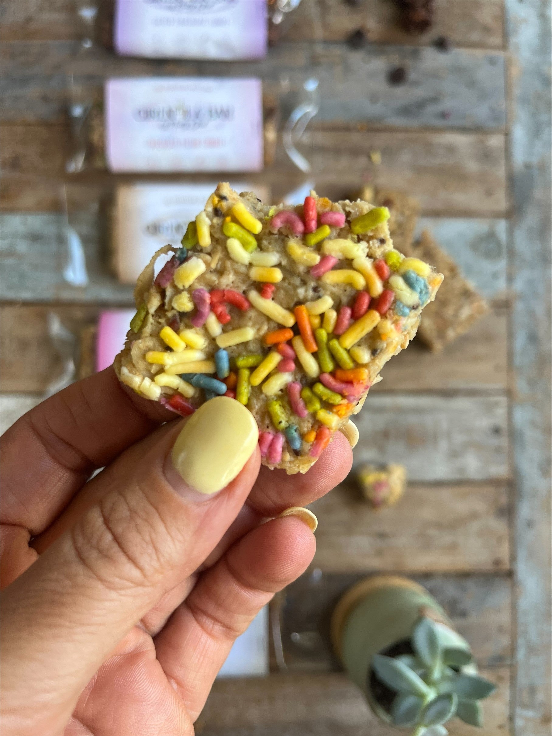 Girlnola® Bar-'The everything nice bar!' | CASE (12)